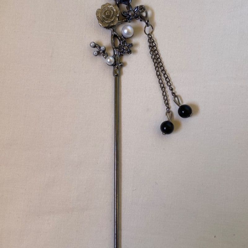 Flower hairstick